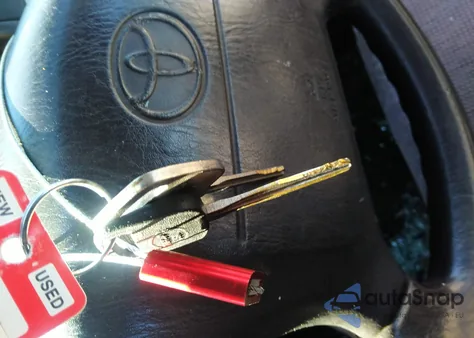 1995 Toyota Corolla Le/Dx z USA, uszkodzony, nr VIN 2T1AE09B5SC121609